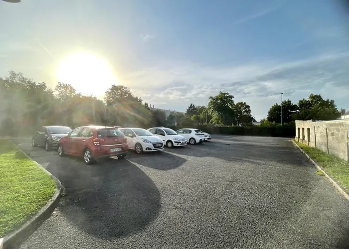 Charmant Studio + Parking Prive