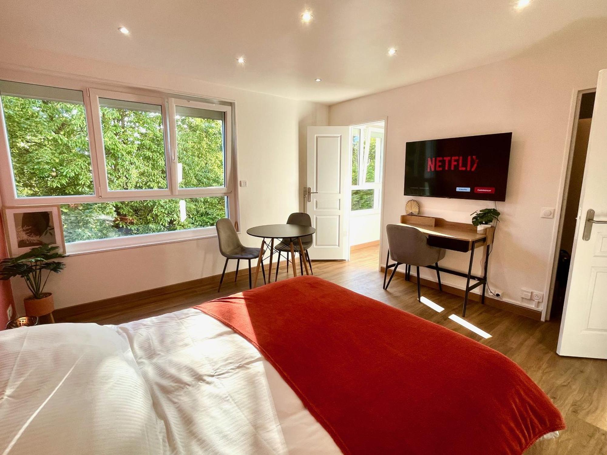 + Parking Prive Apartment Caen